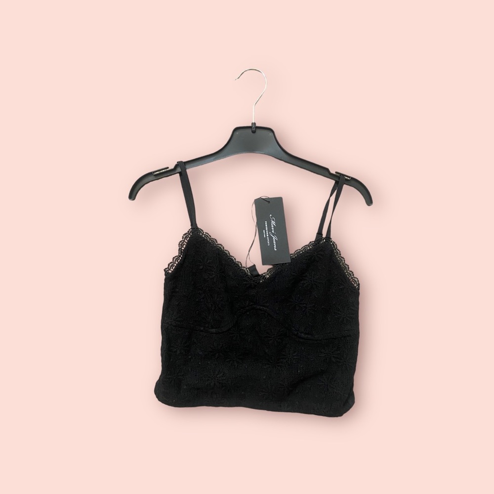 Women crop top